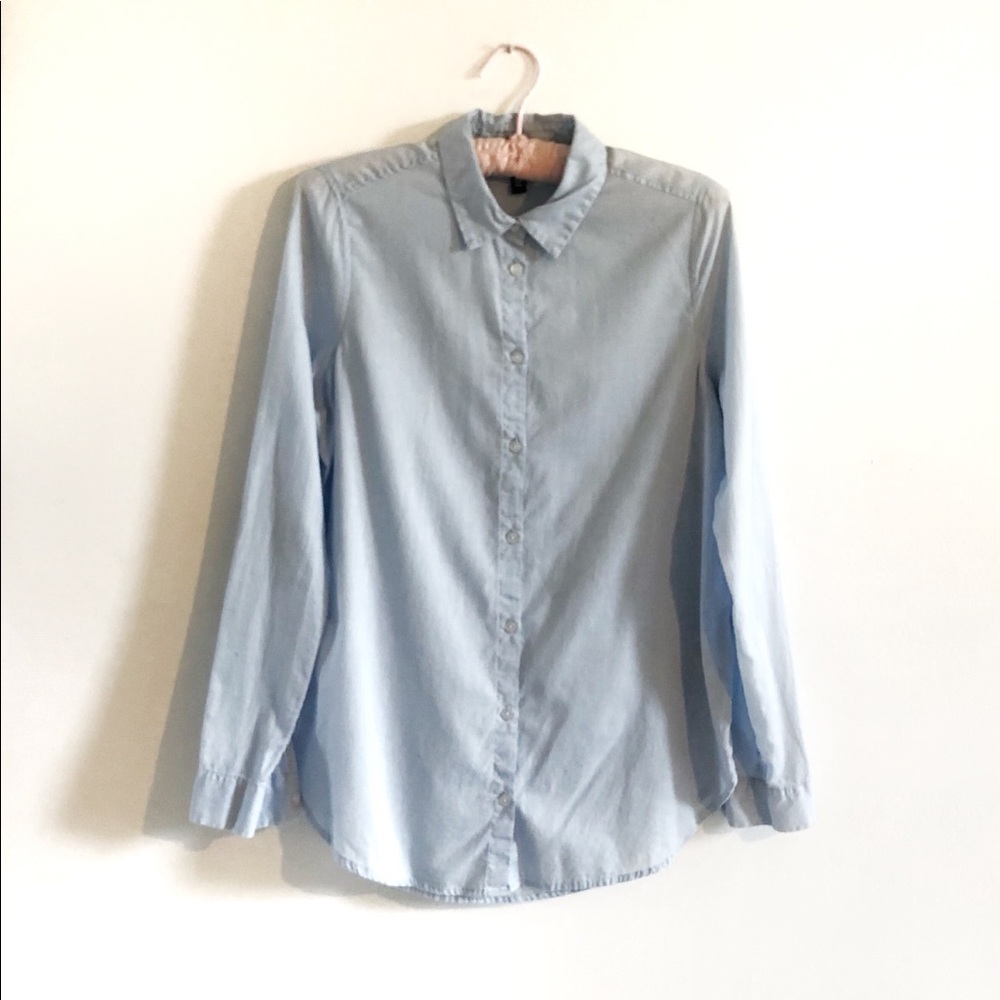 H&M | Chambray Button Up